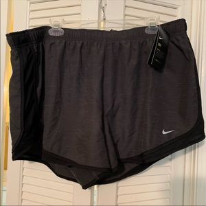 Women’s Nike Tempo Shorts
